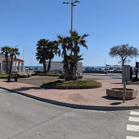 Villa T3 Mezzanine A Port-la-nouvelle: 6 Pers, Terrasse, Proche Et Commerces, Confort Optimal. - Fr-1-797-52 *